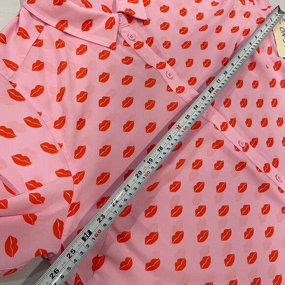 ~ NEW Macy's 2x Blouse Pink Red Lips Kiss Long Sleeve Button Shirt Flowy XXL NWT - Picture 6 of 12